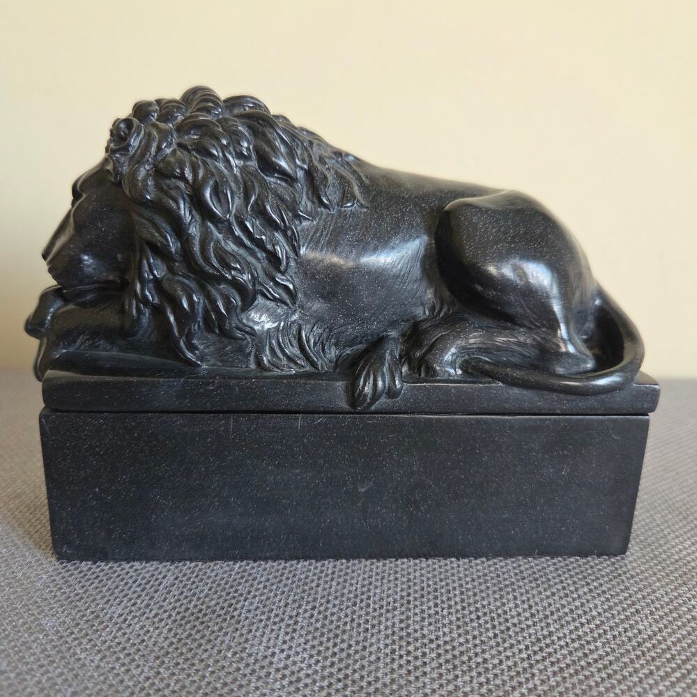 Vintage Recumbent Mounted Resin Black Lion On Trinket Box